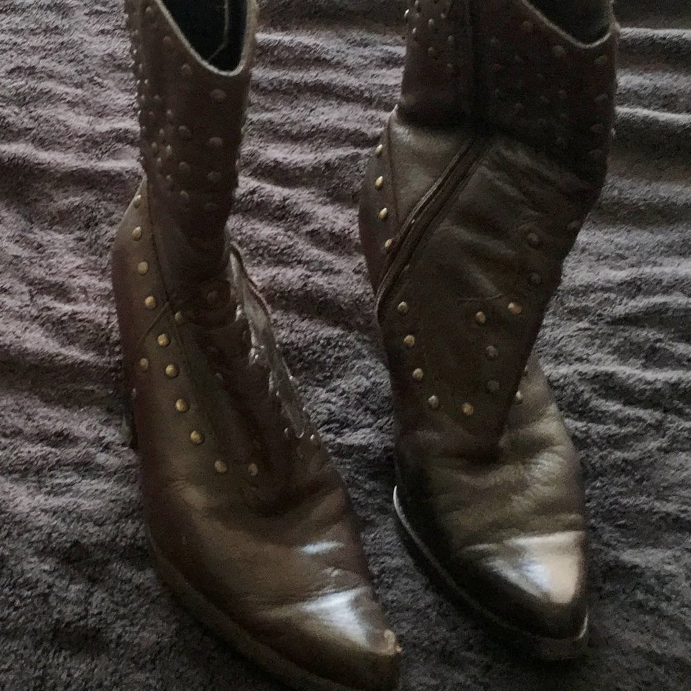 BROWN LEATHER WESTERN BOOTS